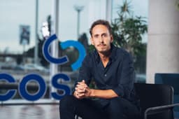 Cocos Capital compra Warren e mira expansão no mercado brasileiro